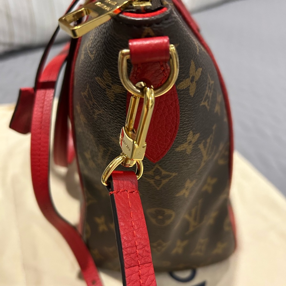 Louis Vuitton Red and Brown Monogram Tote(Estrella new model) - Picture 13 of 16
